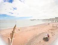 A 6 bedroom property, 2  minute walk to the sea front, beach and restaurants. - 4-Star