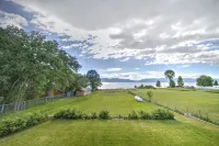 Lake-front Home on Bear Lake