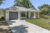 Secluded Cottage with Hot Tub, Walking Distance to Benderson and Utc. Hotels near The Mall at University Town Center