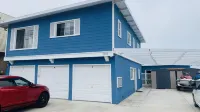 Ocean-Front Beach Bungalow with Two Bedrooms and a shared Ocean-Front deck Hotels in der Nähe von Sunglass Hut
