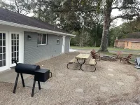 The Burrows House located in The Pinewoods of Nacogdoches