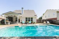 4Bedroom with King bed/ Suite Downstairs - piscina