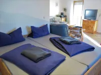 Cozy apartment with nearby hiking trails