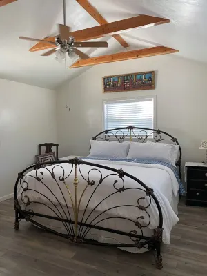 Cozy cottage in delightful Ahwahnee with AC, WiFi