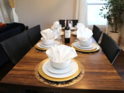 Elegant & Renovated Family Space-King Size Bed Hotels in Paulding County