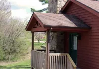 Stones Throw from Giant City Park, Wineries, Hiking, Biking, Hunting and more.