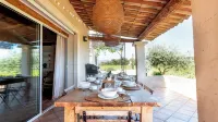 La Maison de Chabrette au Milieu des Vignes Sans vis à vis au Calme Hotels in Visan