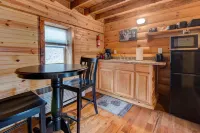 Shady Oaks Cabin 4 in Red River Gorge• Pet Friendly• Hi Speed Internet 🛜