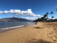 Menehune Shores 304: Stunning sunset views and just steps to the beach!