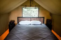 GlampKnox Canvas Retreat - Clare Hotels near Union Baptist Church