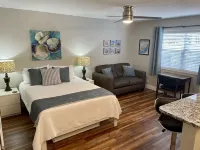 2BR/2BA w/ Rainfall Showers, Screened Porch, 1st Floor, Pool, Gated Community