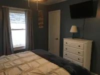 A Piece of Paradise in the Northeast Kingdom Отели в г. Орлеанс