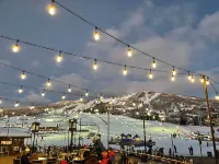 Family Friendly- Multiple En-Suites, 2 Patios, Private Grill, Quick Walk to Base