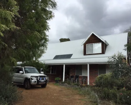 Dunsborough  - Stroll to Town or the Beach in  Minutes Hotels in Dunsborough