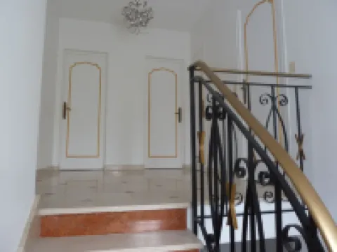 Villa  Paris Porte d'Italie,5Br, 4BA W A/C Garden, 2 Parkings