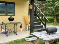 AFFORDABLE Glorified Basecamp -"The Bird House" Hotels in Pray