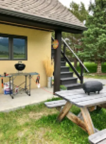 AFFORDABLE Glorified Basecamp -"The Bird House"