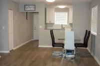 "Charming 2-Bedroom Home: 6 Min to Hollywood Beach"