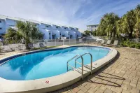 Beautiful, Large Gulf Front Condo - Private Beach - Beach Set up Included - piscina
