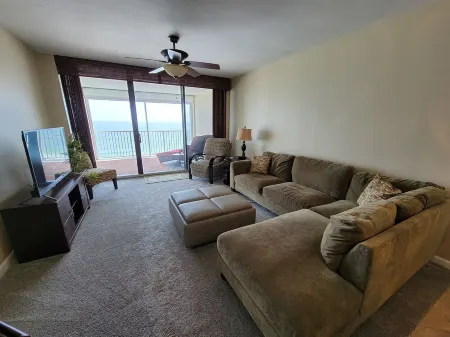 Ask about Our Snowbird Specials!