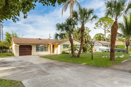 Sailfish Cove –Tropical Escape Minutes from Delray Отели в г. Делрей-Бич