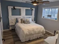 Historic Meadowdale Farm - Barn Stay in Rural Setting