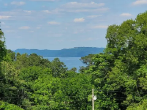 4. Spacious historic home in Lake Guntersville