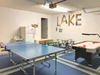 HUGE cove, DEEP water, KAYAKS, SUPs, fire pit & game room