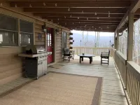 Beautiful mountain cabin with great views