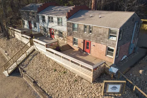 Minimalist-Style Apartment within walking distance of Downtown Johnson City