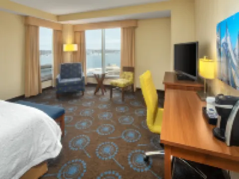 ハンプトン イン バイ ヒルトン ハリファックス ダウンタウン ハリファックスのホテル