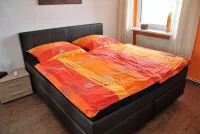 Sunny 2 room apartment near the beach with balcony and partial sea view - Balcony