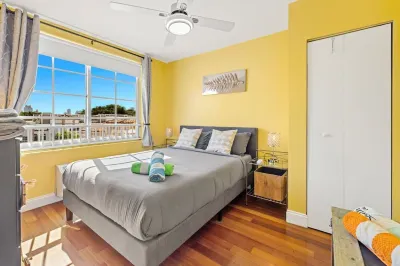 Beautiful 1 bedroom apartment with POOL in the heart of SOUTH BEACH!!!