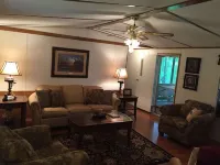 Oakes / Dale Hollow Lake / close to Eagle Cove and Star Point