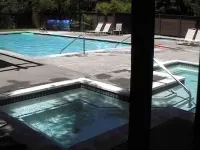 222 2BR/2BA,Main St/Town Lift/Pool Summer /Hot Tub all year Các khách sạn ở 