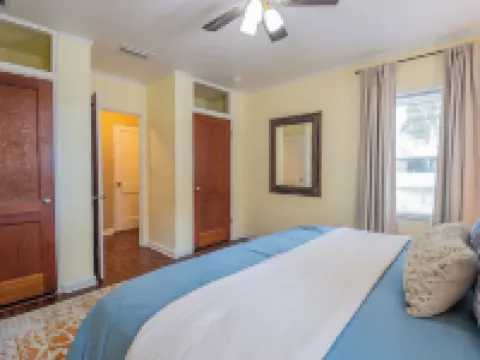 Bartow Oaks Oasis - Close to Downtown - Sleeps 7! Hotels in Bartow