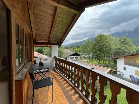 Design studio with a view of the Zugspitze