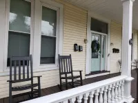 TROY, NY Studio near Emma Willard