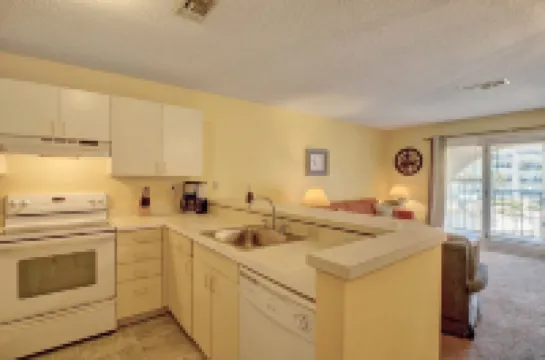 OCEANFRONT 1 BEDROOM AT VILLA CAPRIANI