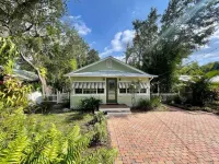 Green Turtle A - Stuart - House Downtown Stuart Shopping Center附近的飯店
