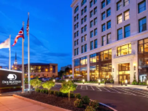 DoubleTree by Hilton Youngstown Downtown Hotels in Mahoning County