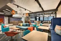 Tru by Hilton St. Charles St. Louis Hotels in Frontier Township