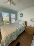 Family-Friendly Cottage Minutes from the Beach. Dogs Welcomed- Additional Fee. - Gym