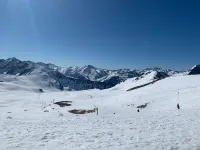 Cocon Pyrénéen Luxury Apartment with Terrace, Parking, Bike and Ski Room Hotel a Saint-Lary-Soulan