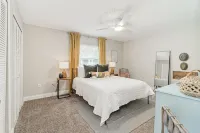 The Black Swan | 3BR House Near Downtown Lakeland Hotels in Polk County