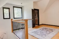 Luxurious Lake Front Estate, Sleeps 20 with Game Room and dock, pet friendly. - 4-Star