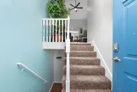 ⭐️ Luxe Paradise ⭐️  3 King Beds ✅  Fast Wifi ✅  Free Parking Hotels in Raymore