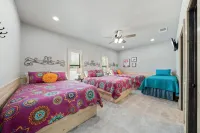 Bella Vida•Sleeps29, No Bunks•HeatedPoolOpt•QuietSubdiv•FREEFrioAccess@ConcanVIP