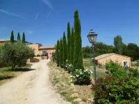Charme, Calme, Confort et Douceur de Vivre Sous Notre Beau Soleil de Provence