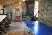 Cosy gîte based in the heart of a rural village, 25 mins from Carcassonne